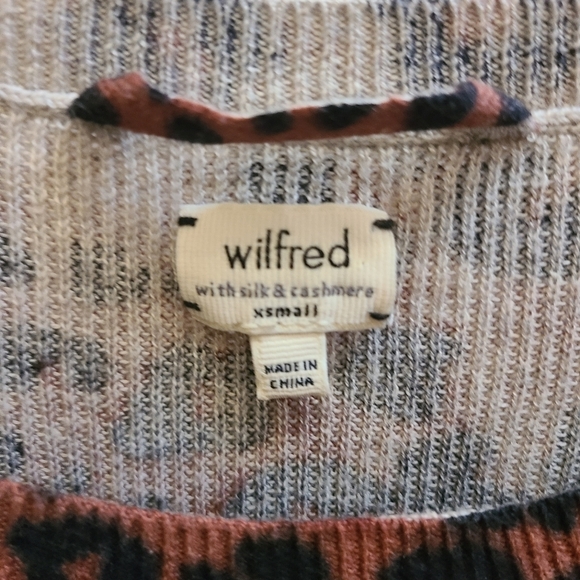 Wilfred Silk/Cashmere Leopard Print Balzac Sweater in Size XS - Picture 6 of 6